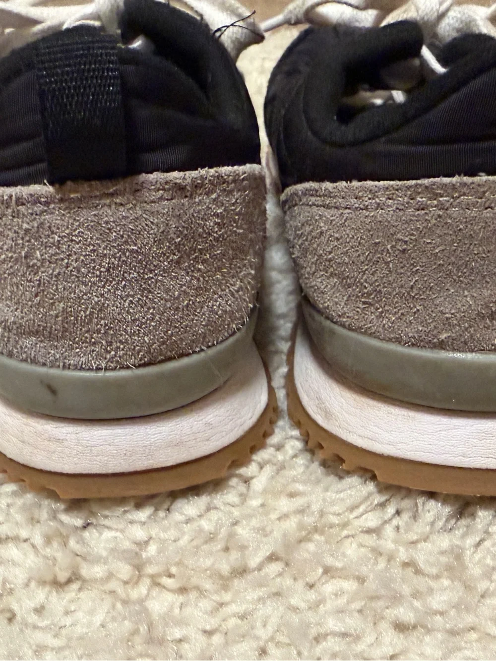 Cat & Jack Sneakers Size 3  (Big Boys)